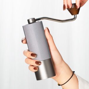 เครื่องบดเมล็ดกาแฟแบบมือหมุน